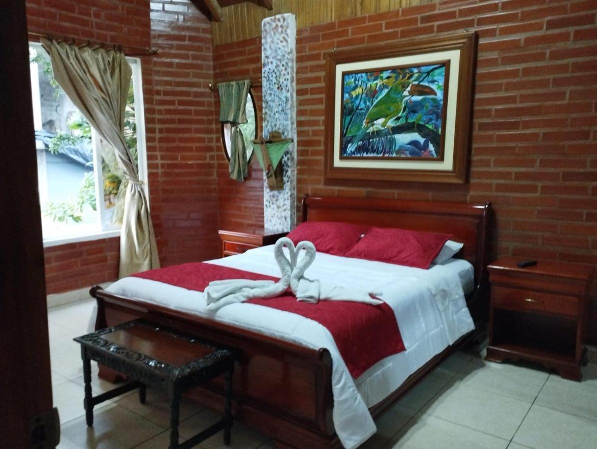 Casa Cultural Mindo Hotel Luaran gambar