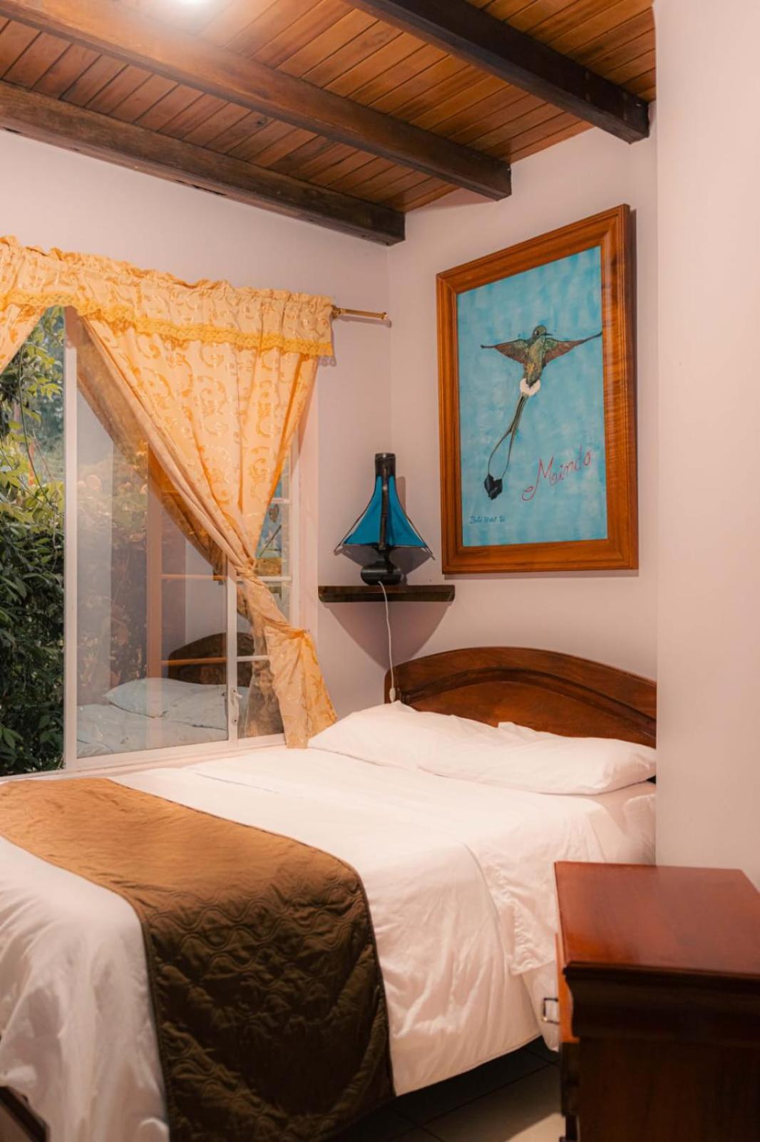 Casa Cultural Mindo Hotel Luaran gambar